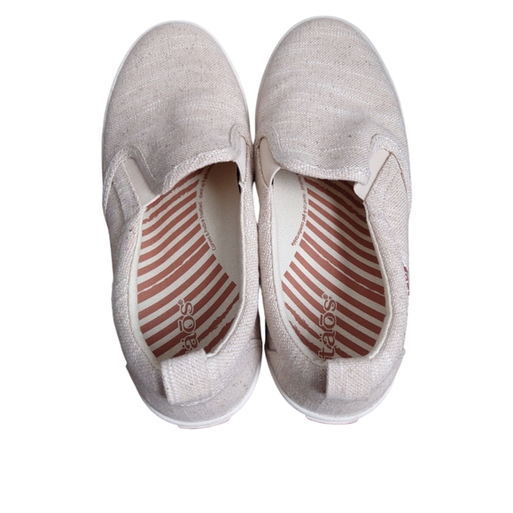 Taos 7.5 Dandy Canvas Slip On Shoes - Picture 6 of 12
